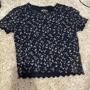 Hollister flower baby tee